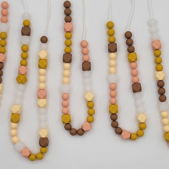 2 Handmade Breastfeeding necklace Silicone Beads for nursing mothers . - Picture 4 of 14